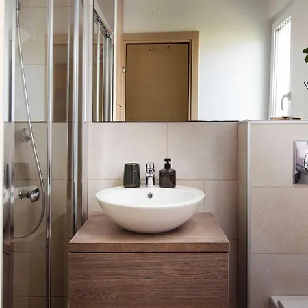 Pantarul - One Bedroom With View Daire